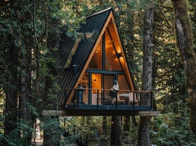 E Series Tree House aw21-20985-1200x1000 1